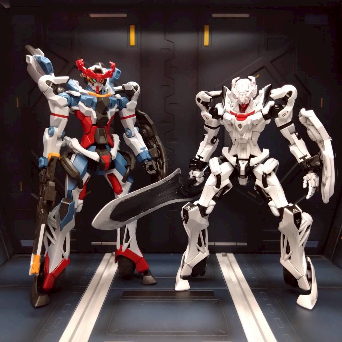 その禍々しさトラウマ級？】 ジークアクスをエヴァ量産機カラーに全