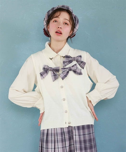 チェックリボンブローチベスト【期間限定価格】 | axes femme online shop