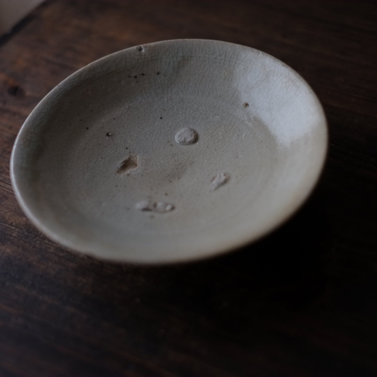 李朝 柔らか手 白磁平皿 （李朝初期） – 逢季荘