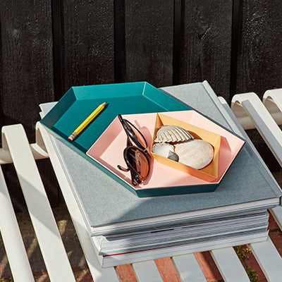 HAY KALEIDO S トレー – Lycka