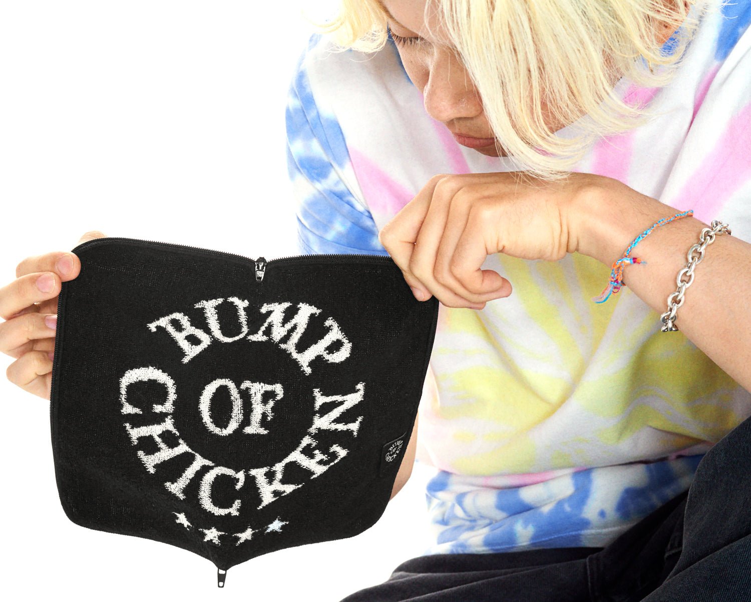 POUCH × BUMP OF CHICKEN