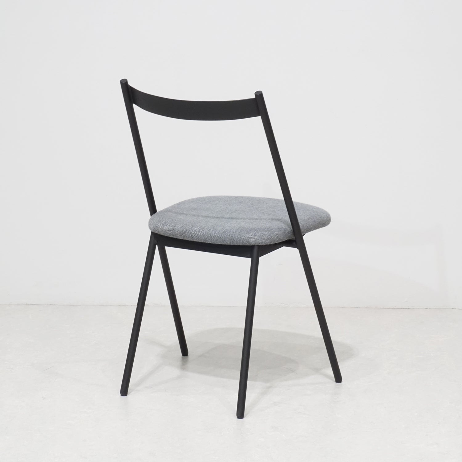 ワーカースタッキングチェア｜おしゃれな什器の企画・製造・販売 SHOP