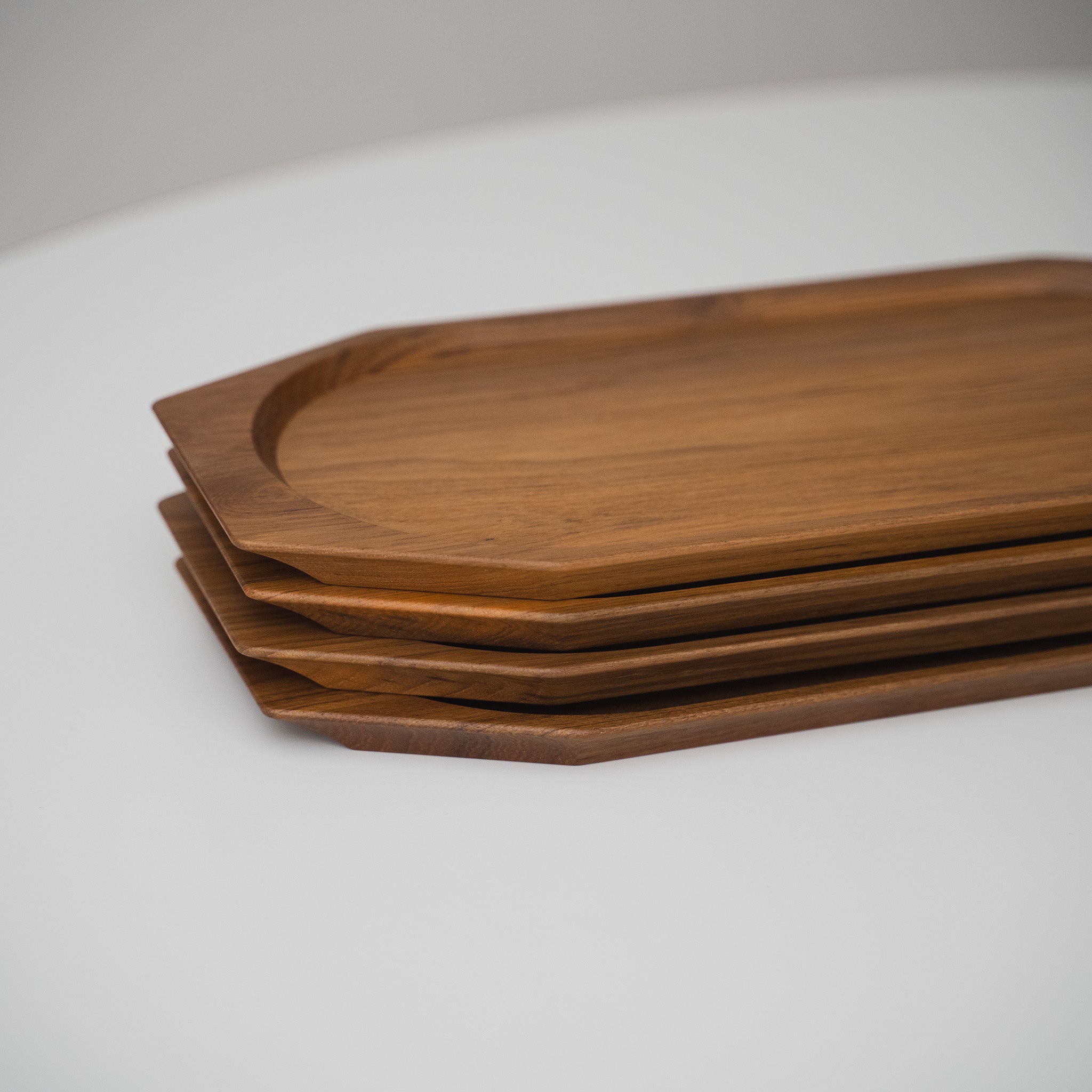 チークのトレイ – CAFICT