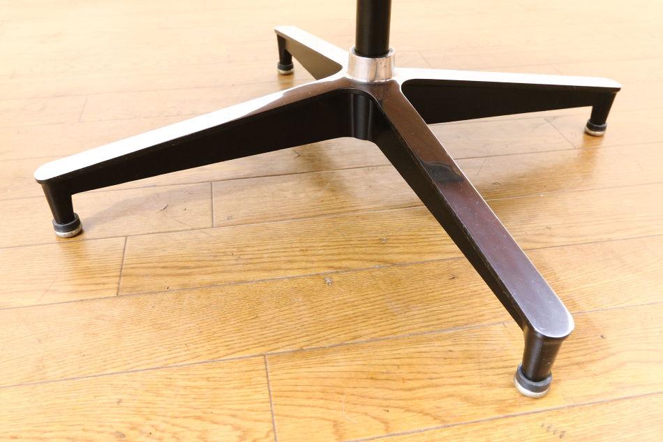 ハーマンミラーHerman miller イームズ コントラクトベース ローズ