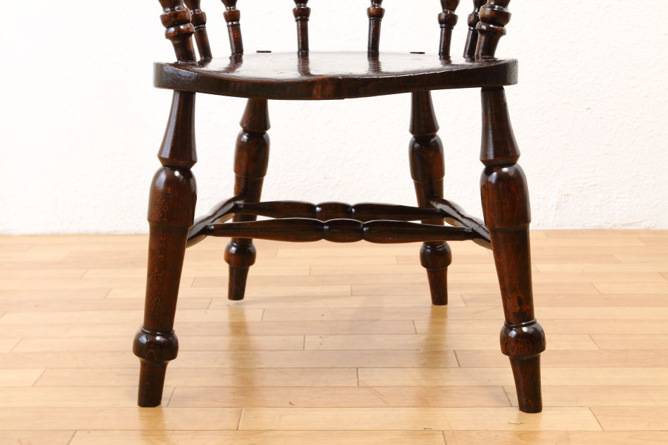 ヴィクトリアン スモーカーズボウ エルムシート キャプテンチェア