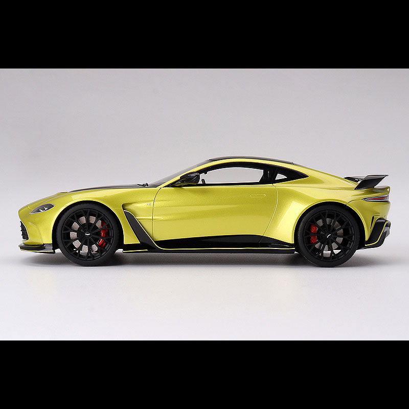 GAZOOショッピング ASTON MARTIN V12 VANTAGE（1／18）: クルマ関連