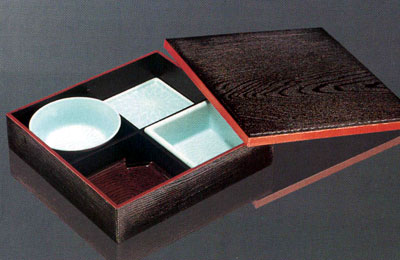 楽天市場】【漆器のしもむら オリジナル】八寸光月松花堂弁当箱 溜（4