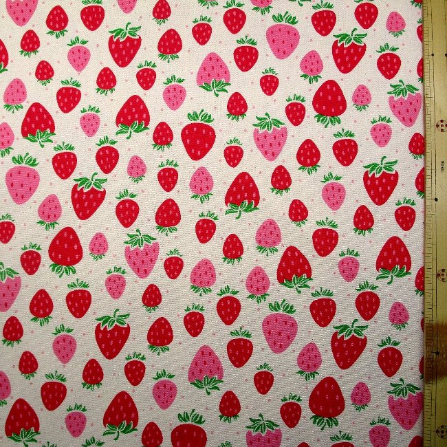 楽天市場】プリント生地 布 ストロベリー フラワー（ ピンク系 ) 柄