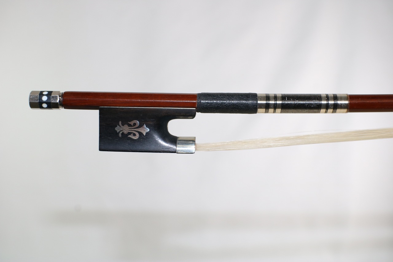 楽天市場】クリスタル・フロッグ、 ペルナンブーコ棹 バイオリン弓 4/4