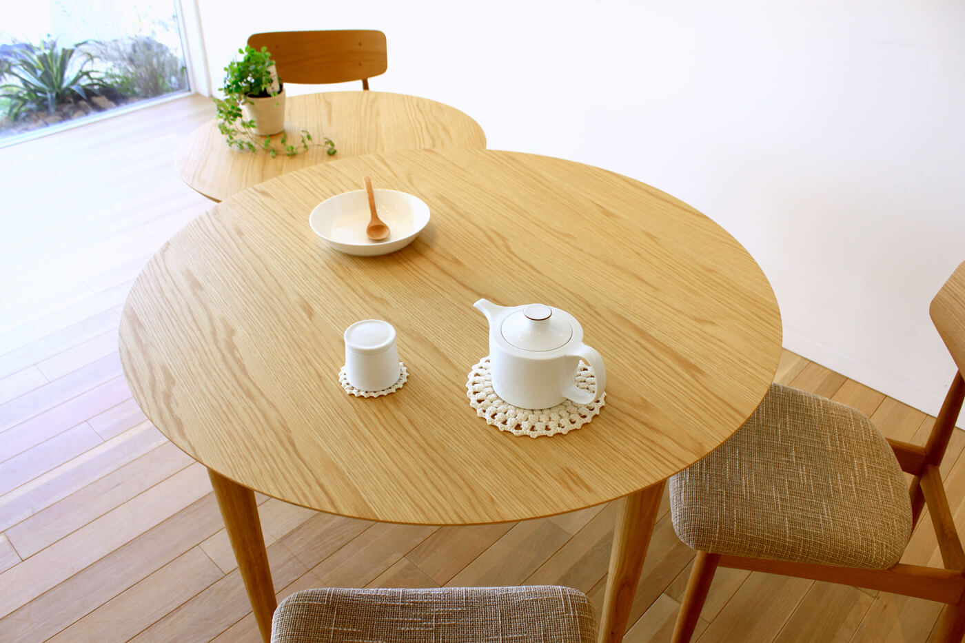 バルーン スライドダイニングテーブル | 高野木工(TAKANO MOKKOU