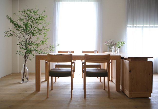 カラメッラ アームチェア (カラーオーク 張地ランククルニス