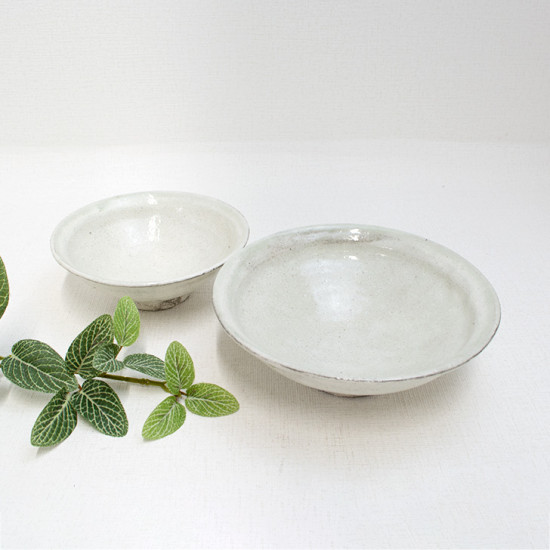 和雑貨 四季彩堂 オンラインショップ / 信楽焼 浅鉢 粉引 4.5寸・6寸