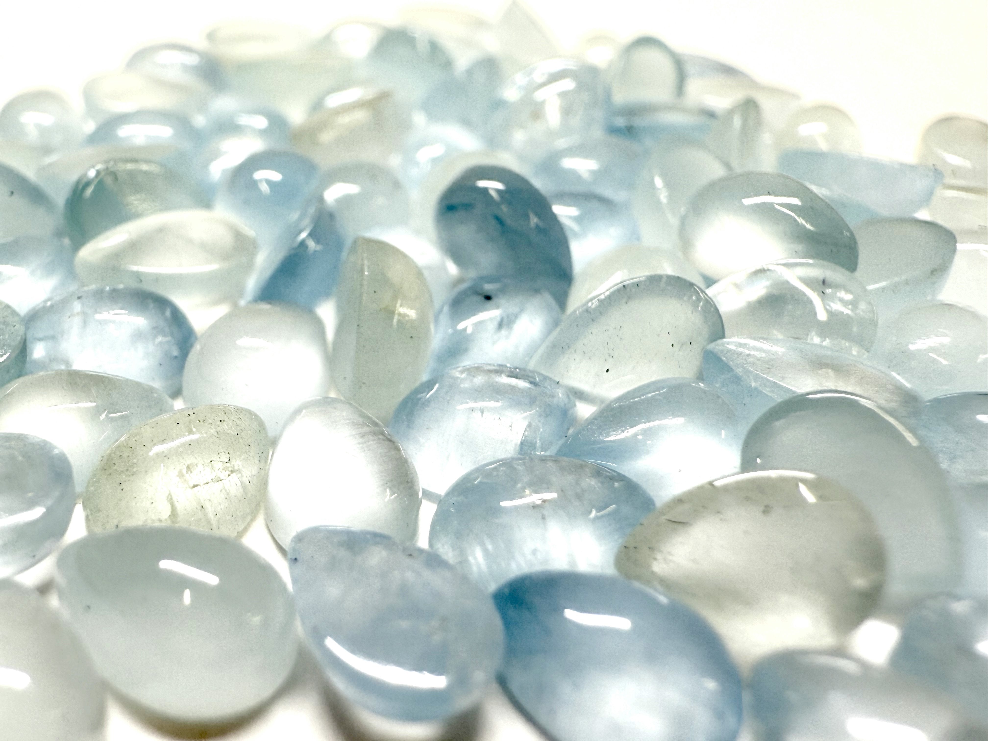 東洋ルースONLINE SHOP💎ぷっくり雫型💧ミルキーアクアマリン【1石800