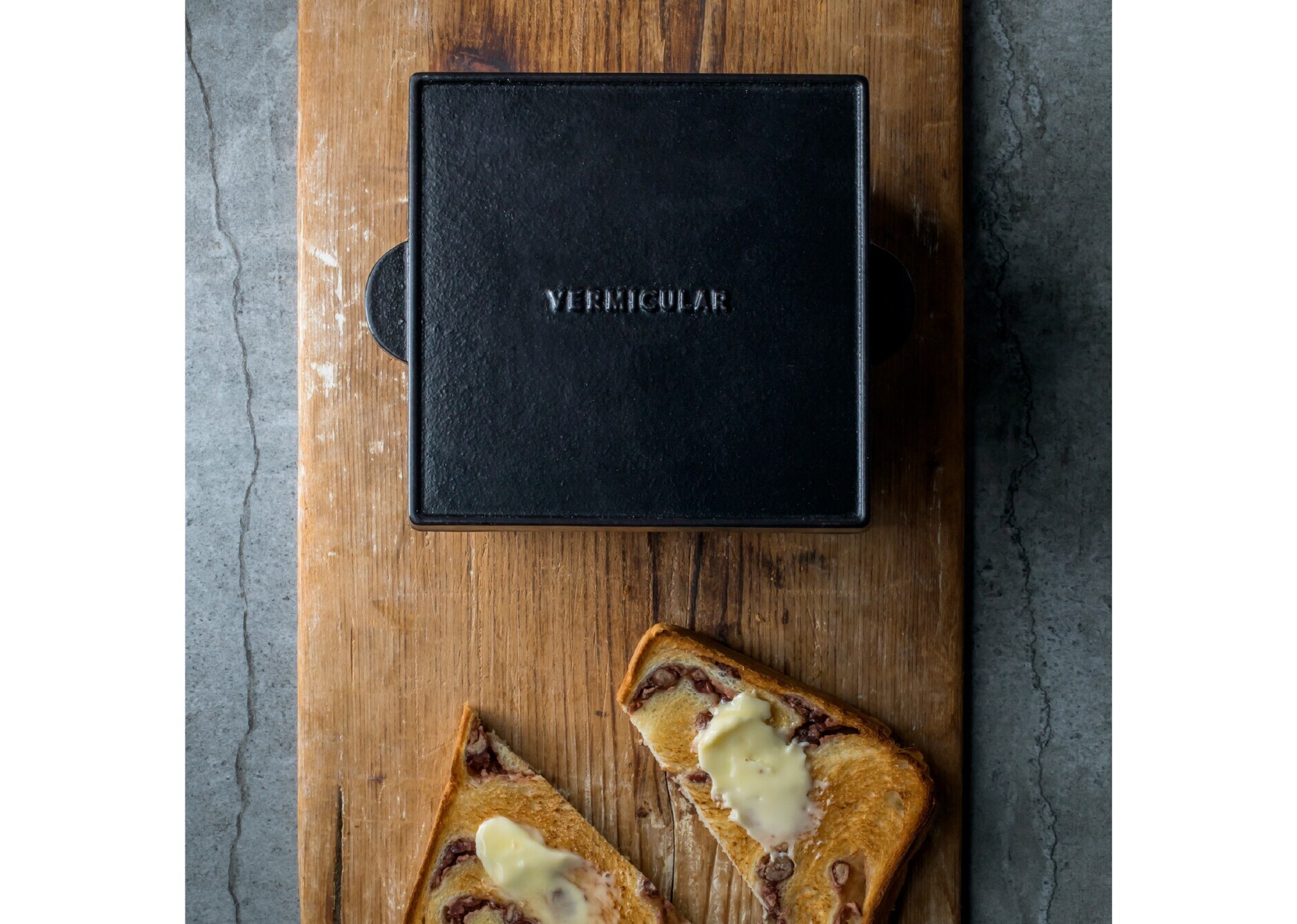 ブレッド ローフパン (食パン型) 1斤[マットブラック］ | バーミキュラ