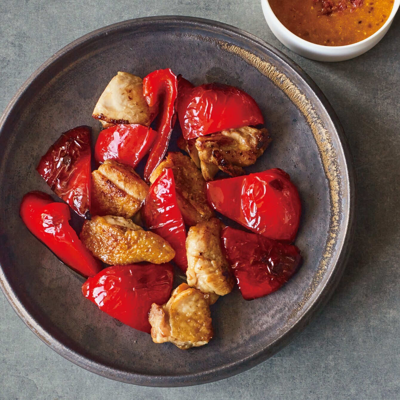 バーミキュラ ユキヒラ 20cm[オイスターグレー］ | バーミキュラ公式