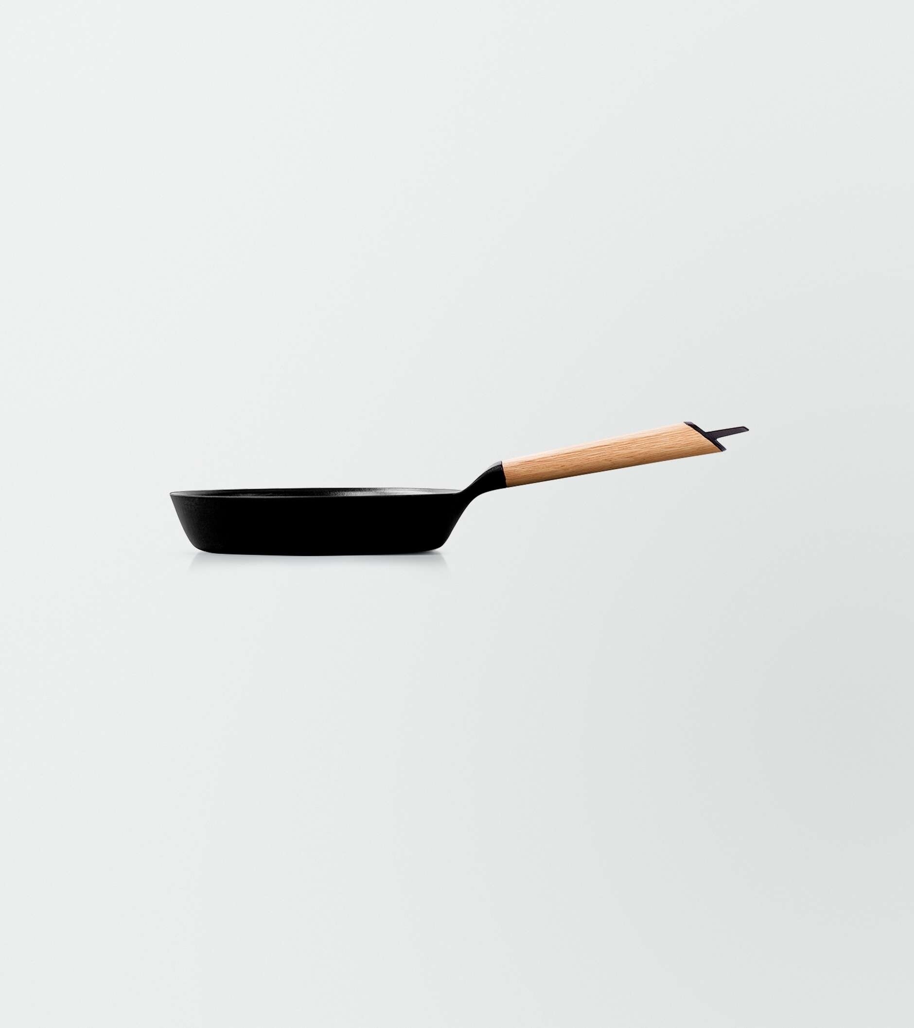 フライパン 20cm[オーク］ | バーミキュラ公式オンラインショップ