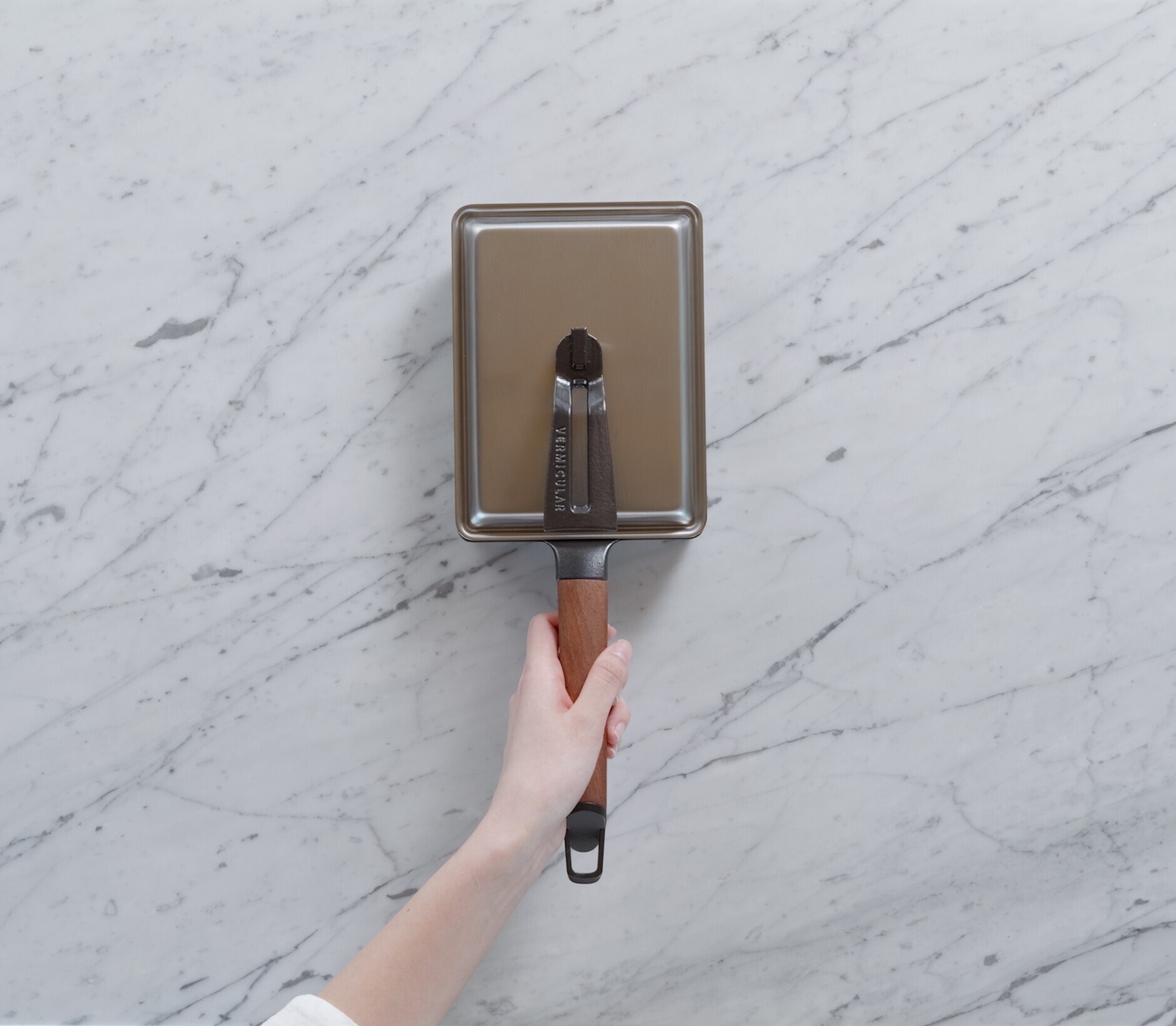 フライパン EGG & TOAST[ウォールナット］ | バーミキュラ公式