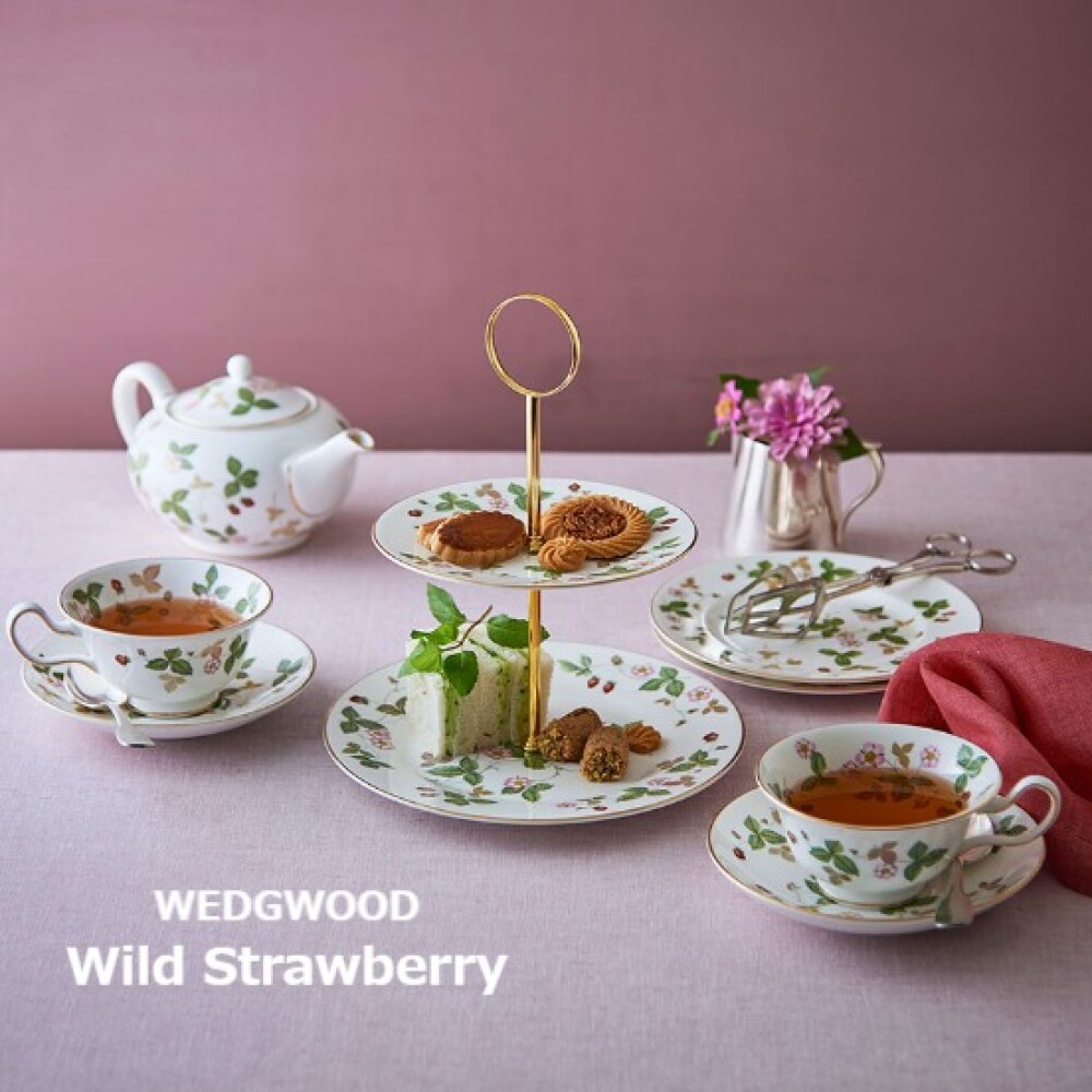 ウェッジウッド ワイルドストロベリー ゴールド ティータイムセット 2