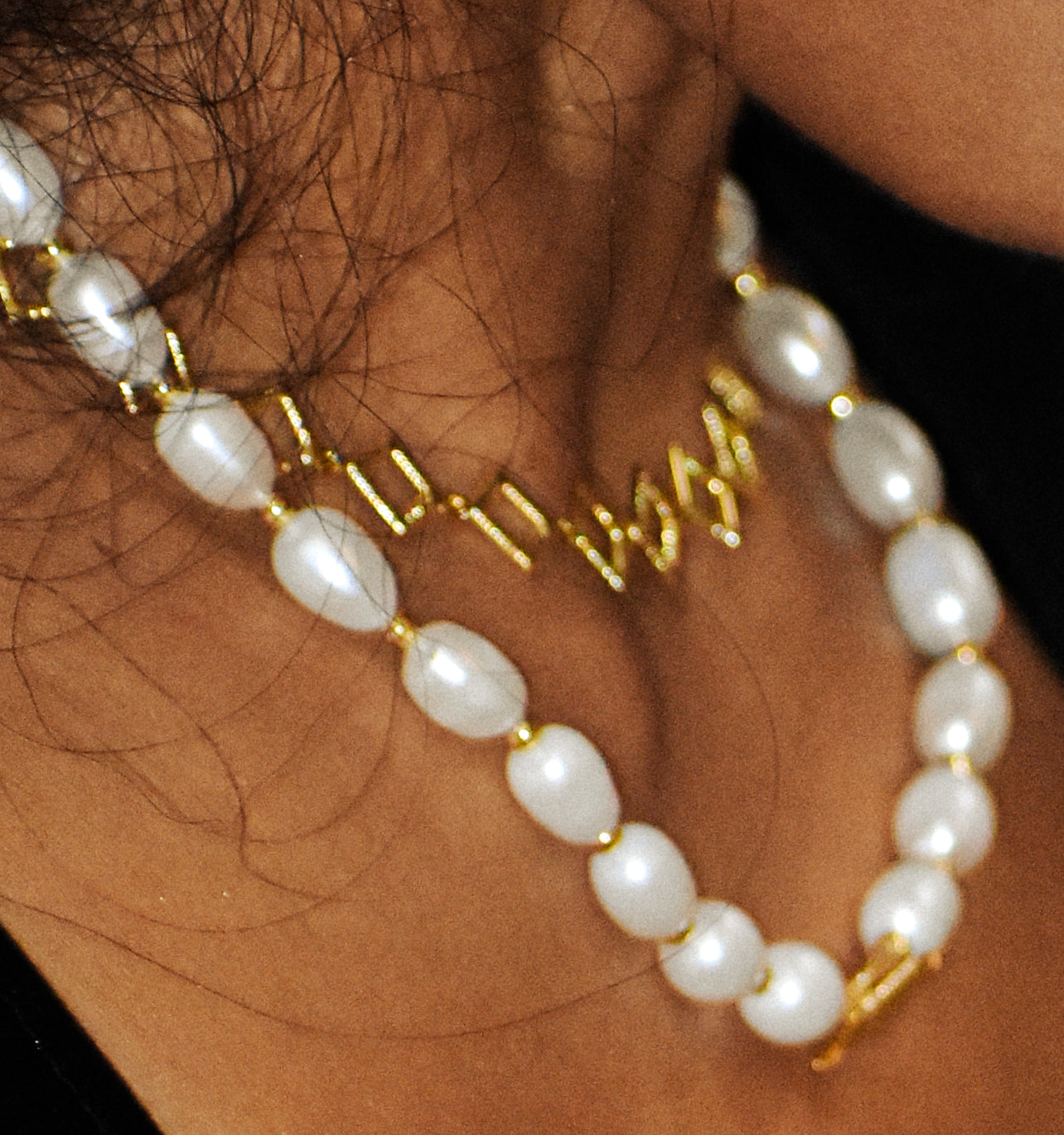 Golden Axis Pearl Necklace - Elegant 18-Inch Freshwater Pearl