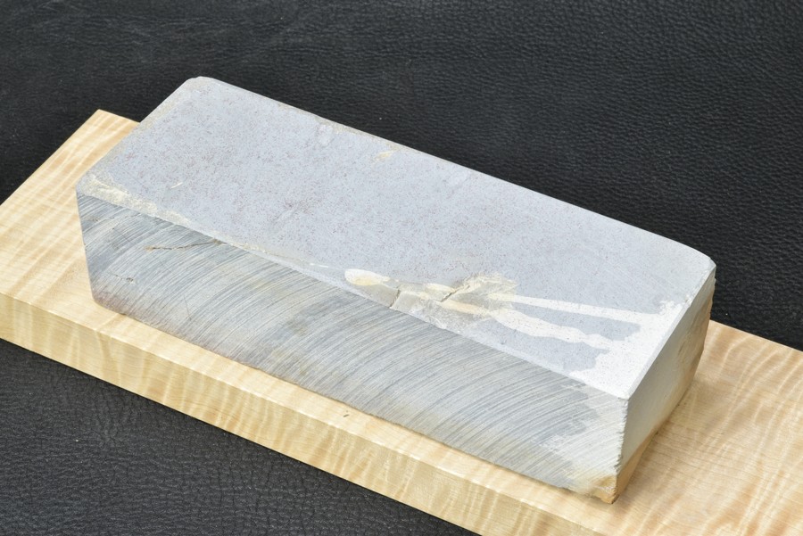 大平山 内曇り総蓮華巣なし巣板 刀剣用 仕上砥石 天然砥石 本物保証