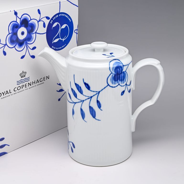 ROYAL COPENHAGEN（ロイヤルコペンハーゲン） ブルーフルーテッド メガ