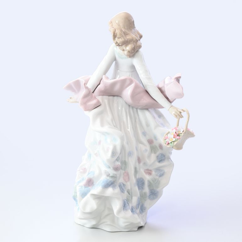 LLADRO（リヤドロ） 春の輝き フィギュア 人形 女性 リアドロ フィギュ