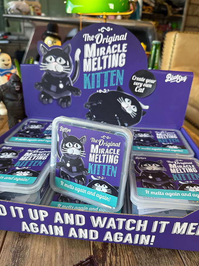 溶けるネコ ミラクル メルティング キトゥン □ アメリカン雑貨