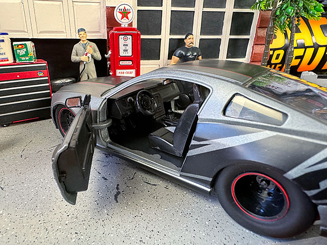 Jada 2010年 フォード マスタング GT ダイキャストミニカー 1/24