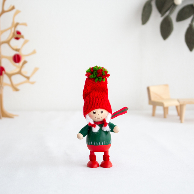 今季完売】ノルディカニッセ ツインズ 緑のセーターの胴長の女の子