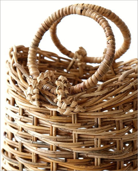 かご カゴ バスケット 小物入れ 収納 ラタン 編みかご 持ち手付き