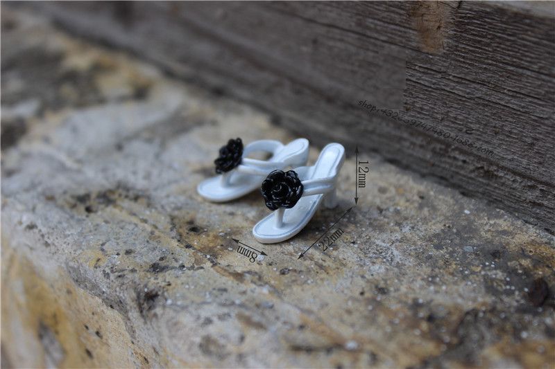 送料無料 ミニチュア 雑貨 ハイヒール 靴 くつ シューズ サンダル 女性