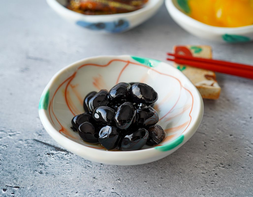 蔵珍窯（ぞうほうがま） 色絵椿 深豆皿 10cm (お取り寄せ品)// 美濃焼