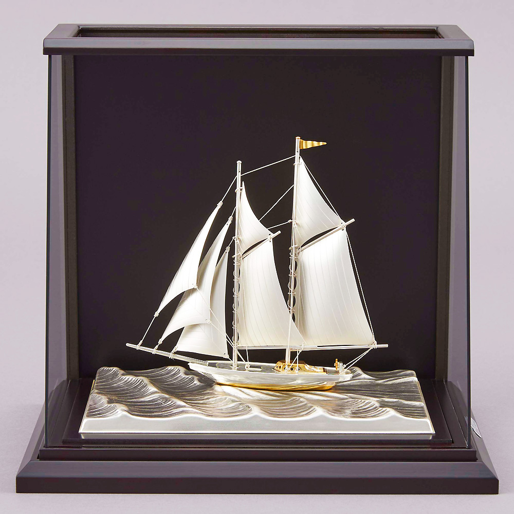 ヨット 2本マスト 5号｜銀製置物/スロープガラスケース : HIKARI