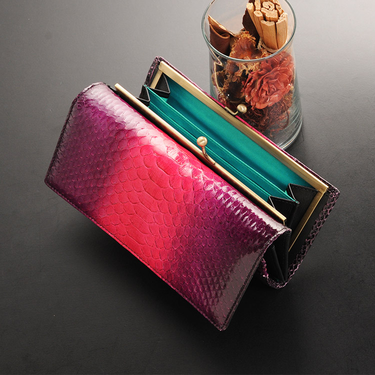 sankyo shokai（三京商会） ダイヤモンド パイソン がま口 長財布