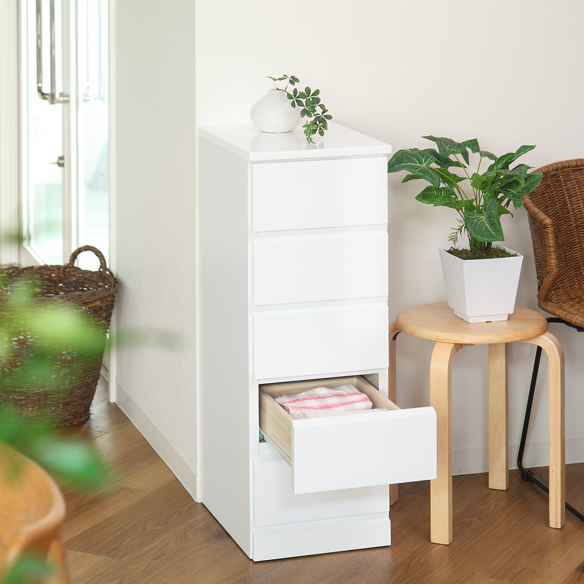 クロシオ スリムチェスト 5段 鏡面仕上げ 幅30cm （ 収納 チェスト