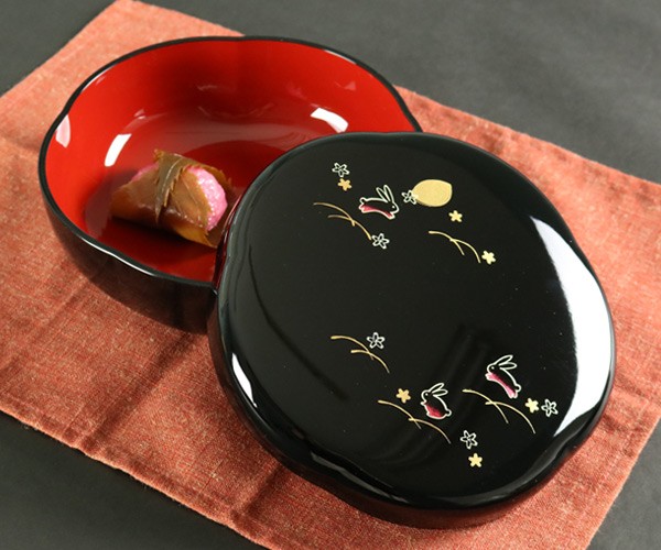 菓子器 夢うさぎ 梅型 蓋付き 漆器 器 食器 日本製 （ 菓子入れ 盛鉢