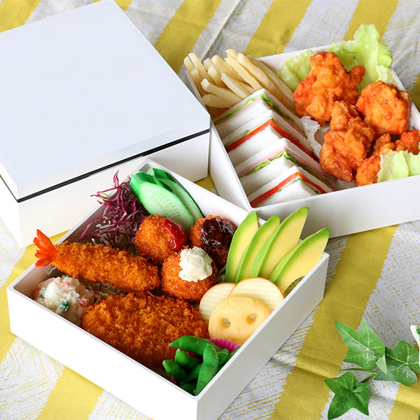 HAKOYA 弁当箱 重箱 3段 3900ml 3人 4人用 18cm 角 三段重 ホワイト