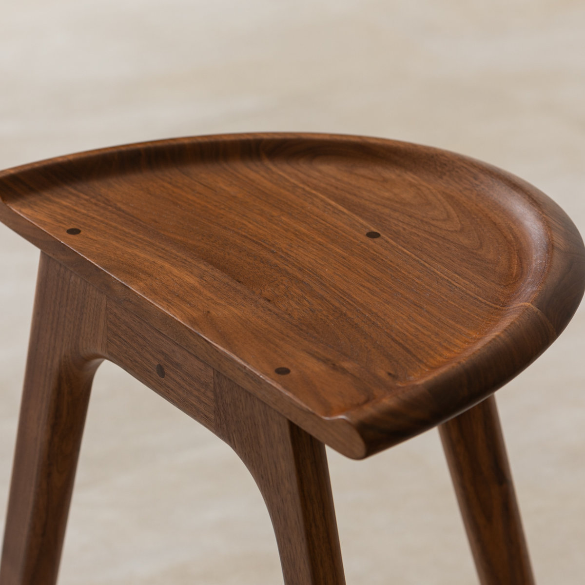 起立木工 サイドテーブル 高さ44cm ウォールナット 2台使用可能 HALVE