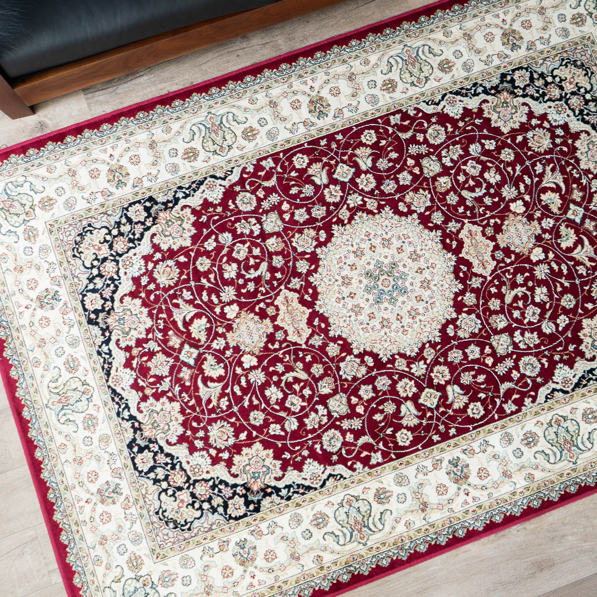 サヤンサヤン ラグ ベルギー絨毯 ラグマット 135×195 モケット織 薄手