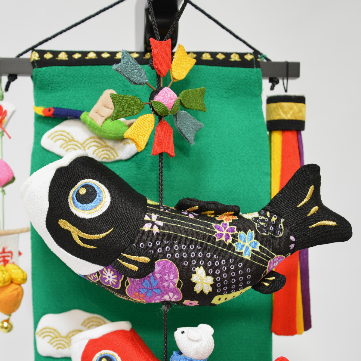 鯉のぼり 室内吊るし飾り 桃太郎こいのぼり 小 : 人形の三信 - 通販