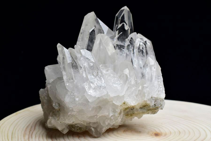 水晶 クラスター 原石 (約768g) ブラジル ミナスジェライス州 カブラル