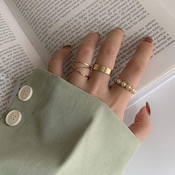 4点セット リング 指輪 重ね付け アクセサリー アクセ ゴールド