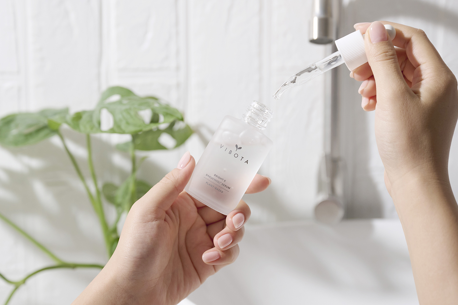 美容液 ビタミンC誘導体 バクチオール ハリ 毛穴 くすみ エイジング