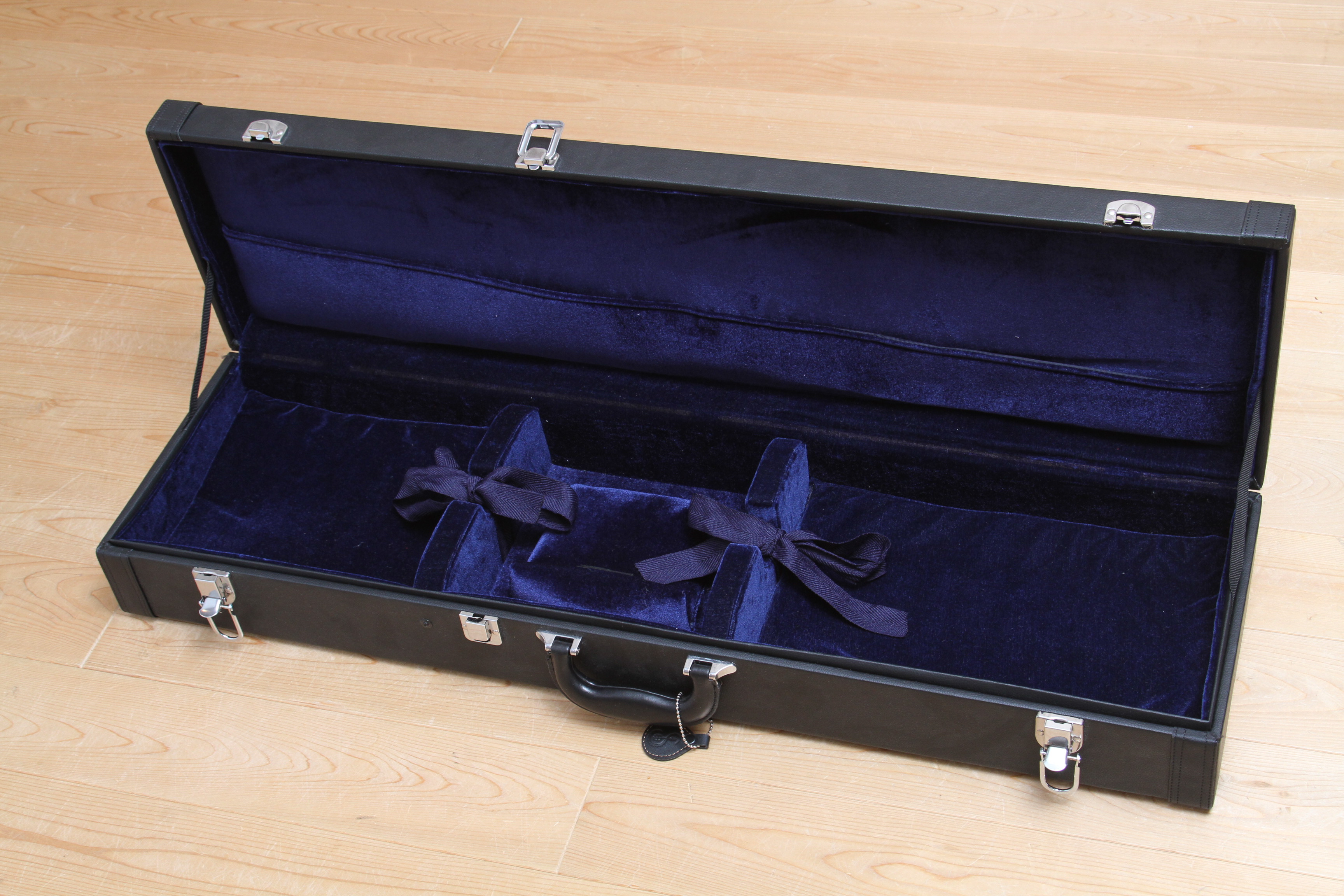 胡弓ハードケース | 三味線と三線の販売 三味線教室/しゃみせん楽家