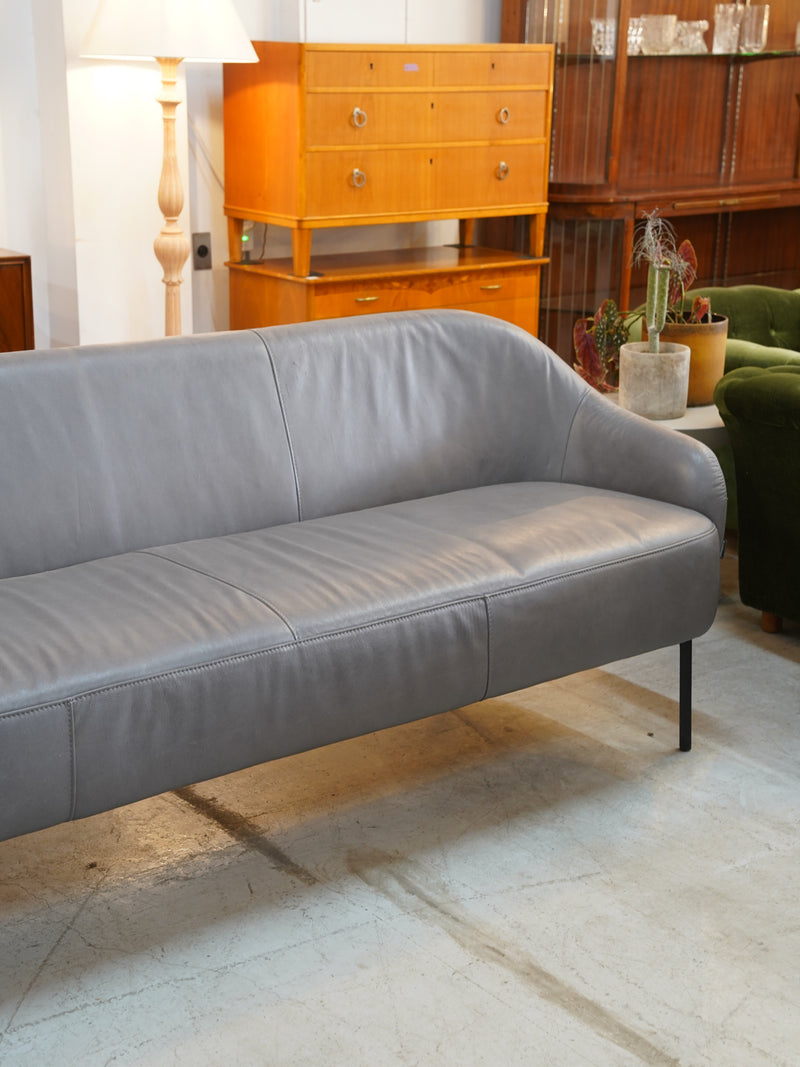 SHARK ATTACK アンティーク・ビンテージ ソファのページ