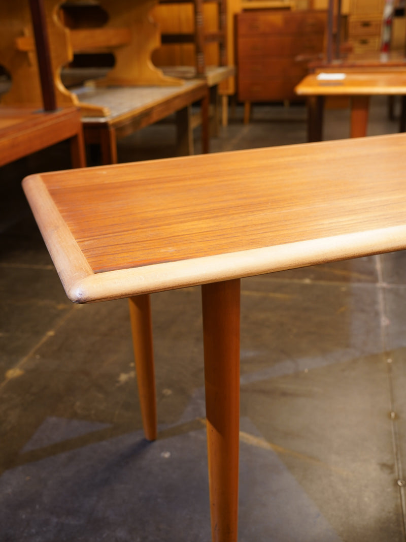 ウッドコーヒーテーブル VINTAGE SHARK ATTACK