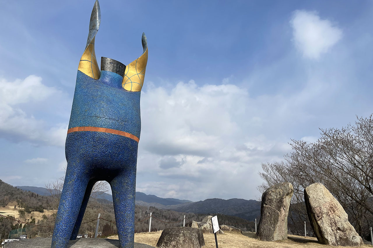 公園の中にアートがいっぱい！陶芸をテーマにしたアートスポット『陶芸