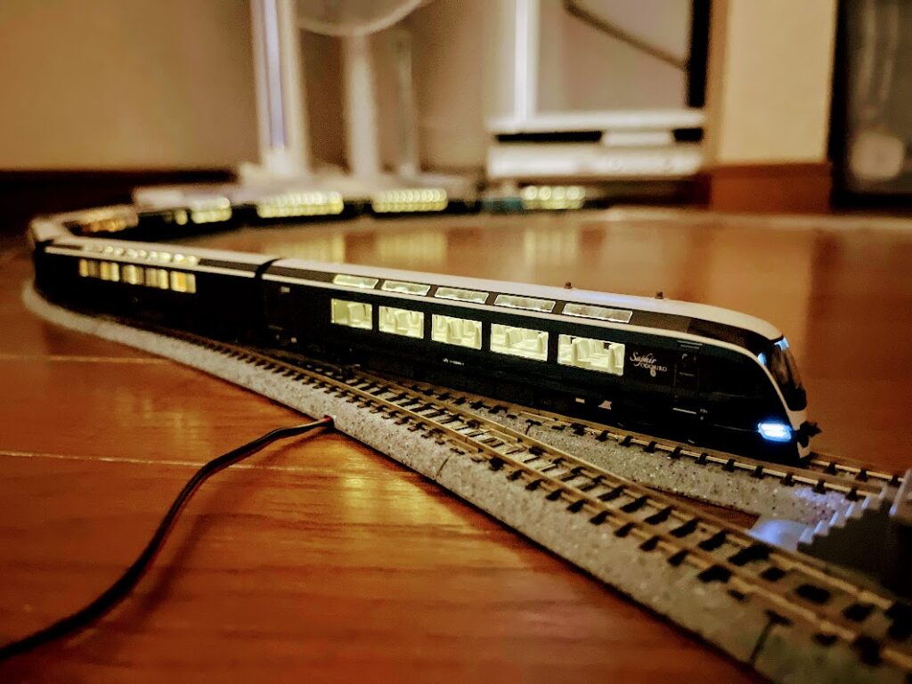 鉄道模型】KATOのサフィール踊り子に室内灯を取り付けました