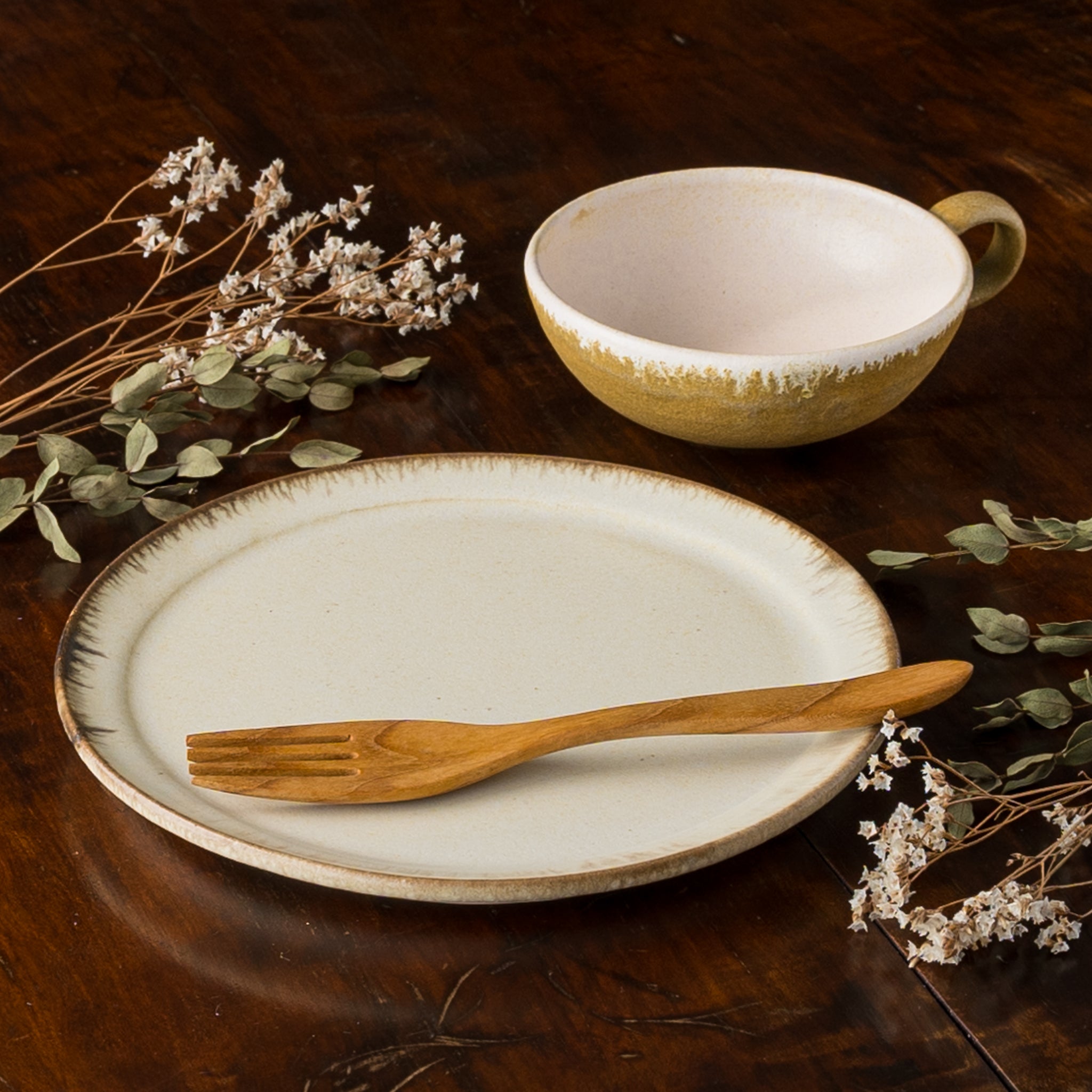 作家 ヤガミサヨ SAY HANDS STUDIO 7寸リムプレート 乳白釉｜和食器