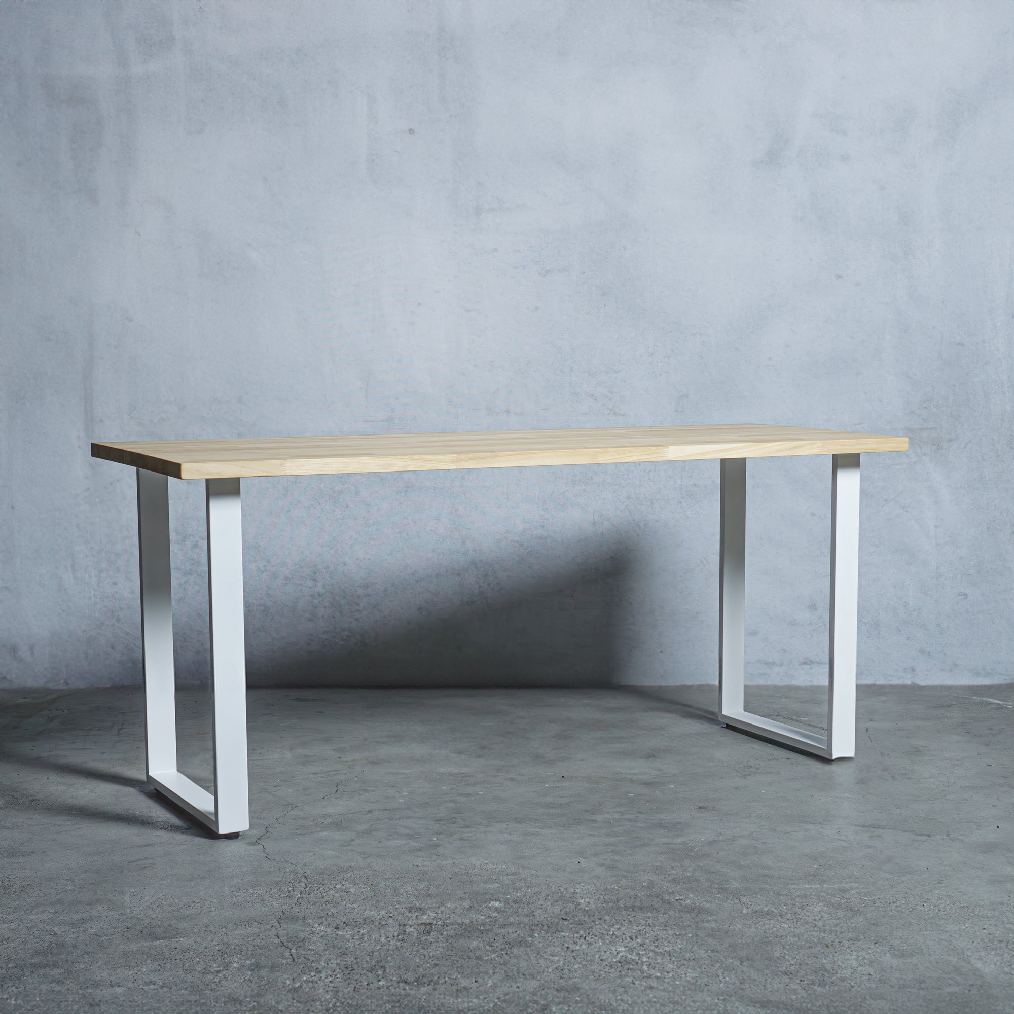 テーブル / デスク パイン材 × アイアン脚 口型 — 清水材木店